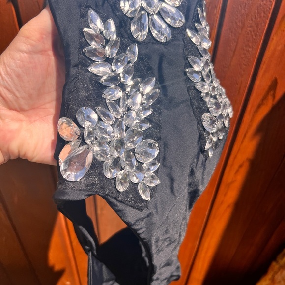 WATER VIXEN Crystal Couture one piece swimsuit blk - Picture 13 of 16